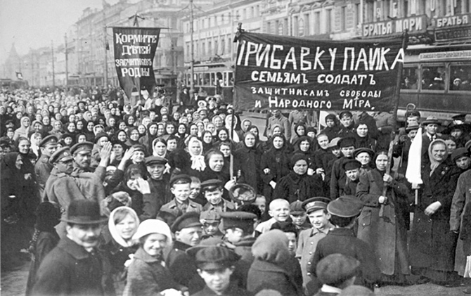 Demonstranter under Oktoberrevolutionen 1917 