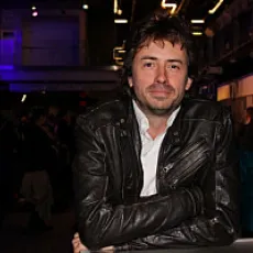 Porträtt på Maruti Evans