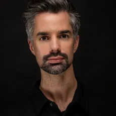 Porträtt på Mikael Kratt